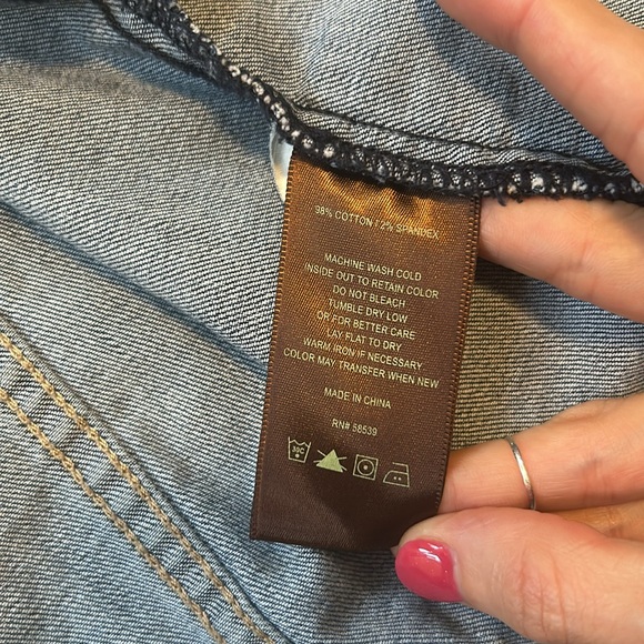 Kut from the Kloth Amelia Jean Jacket - Picture 16 of 16